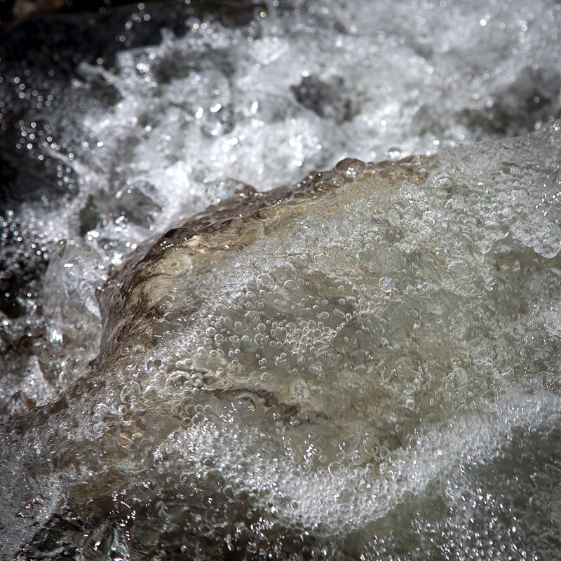 IMAGE: http://www.bladecomms.com/samples/20100705-IMG_8529B.jpg